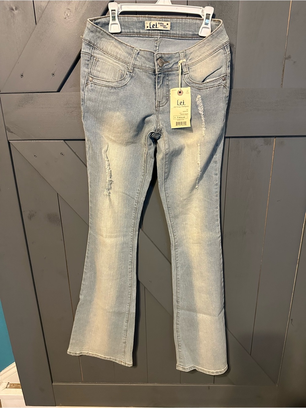 NWT LEI low rise flare jeans